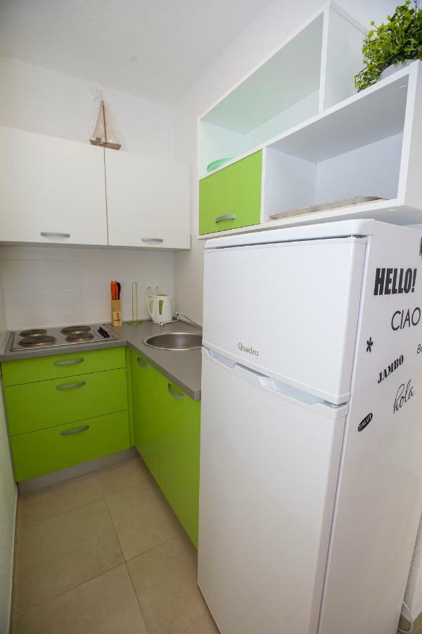 Apartmani Cindric Karlobag Bagian luar foto