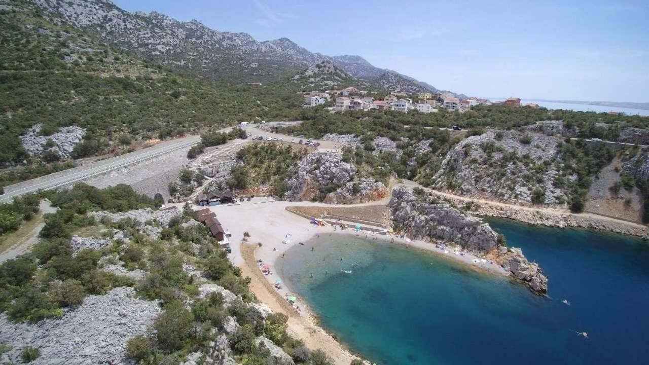 Apartmani Cindric Karlobag Bagian luar foto