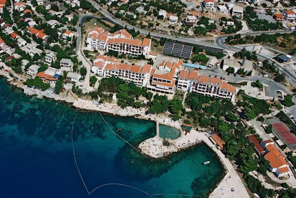 Apartmani Cindric Karlobag Bagian luar foto