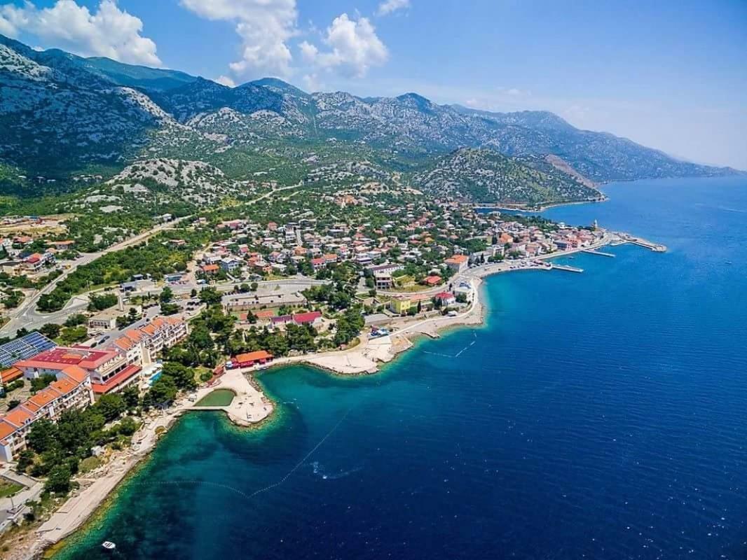 Apartmani Cindric Karlobag Bagian luar foto